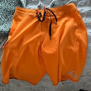 Quiksilver size 30 orange mens boardshorts
